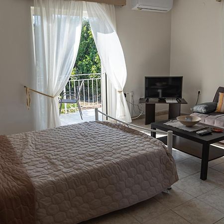 شقة Seaside Harmony اجيوس ايوانيس المظهر الخارجي الصورة